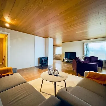 The Yellow House Holiday home *
